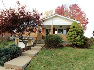 38 Highbury Rd, Cheswick, PA 15024