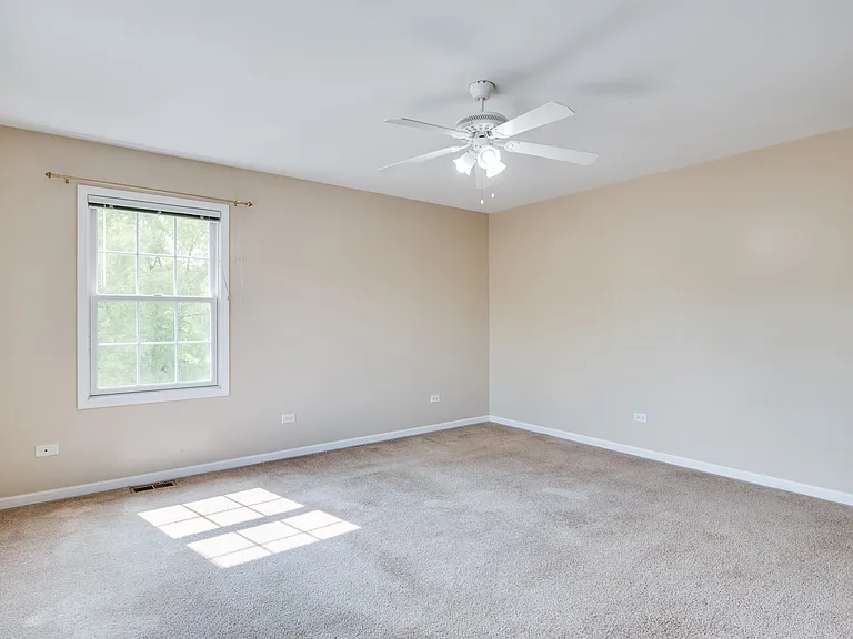 662 Chaney Ct — Photo 17