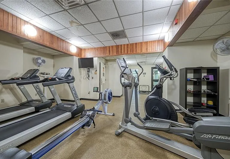 320 Fort Duquesne Blvd #16B — Photo 14