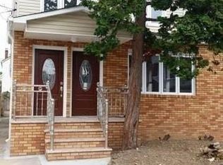8965 212th Pl, Queens Village, NY 11427