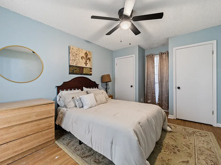 403 Clara St #B — Photo 9
