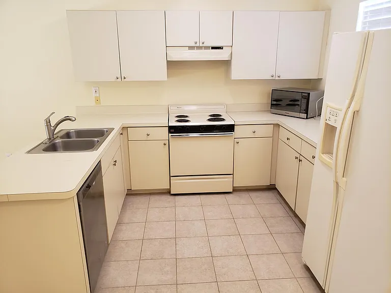 9013 San Carlos Blvd — Photo 3