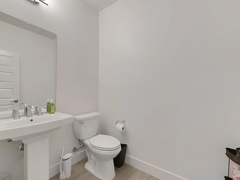 4307 Orpheus Cir — Photo 9