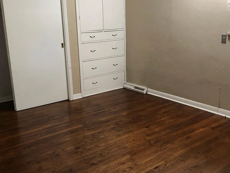 7990 Crest Dr — Photo 10