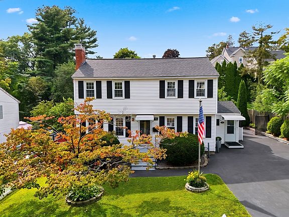 2nd image of 76 Mount Pleasant St