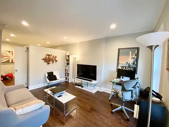 204 Saint Mark's Avenue image 1 of 8