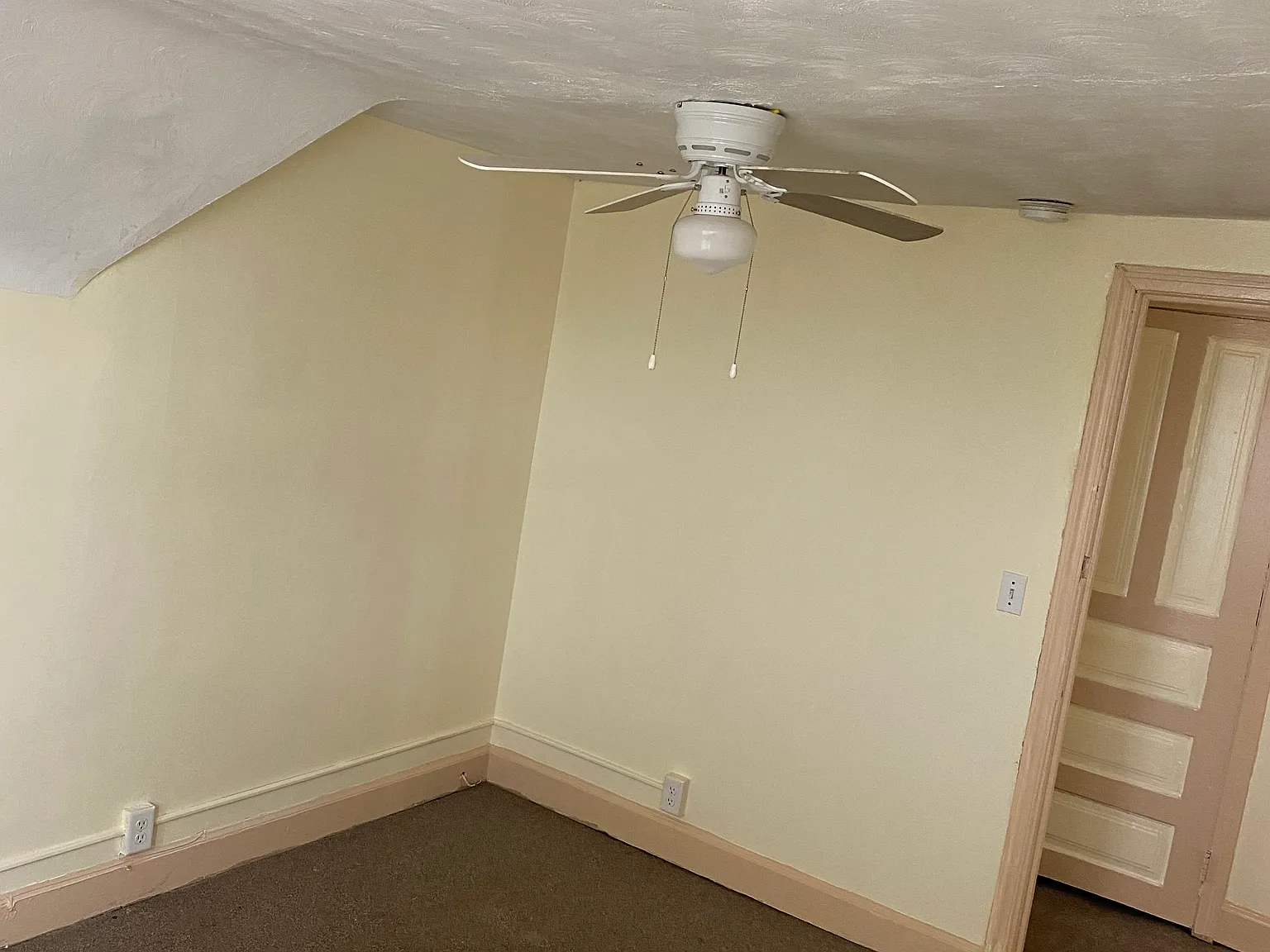 1 bed, $1,025 — Photo 4
