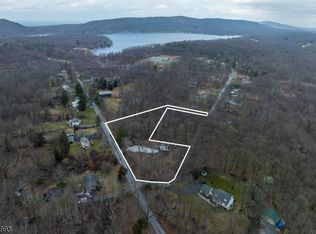 7 Longbridge Rd, Branchville, NJ 07826