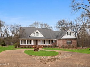 4 Greenhead Ln, Raymond, MS 39154