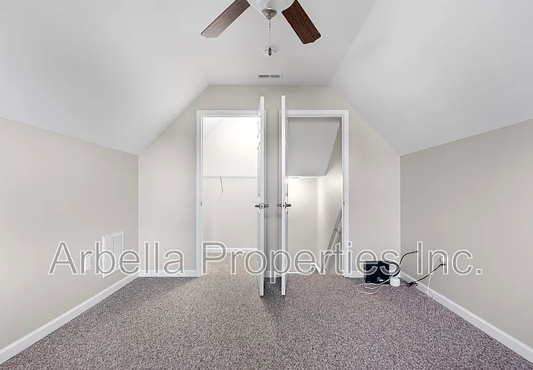 901 Hackney Rd — Photo 32