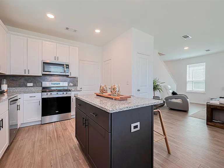 17711 Vernonia Ln — Photo 11