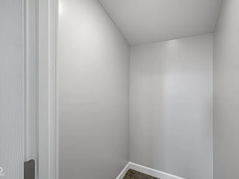 2209 Noble St #1 — Photo 3