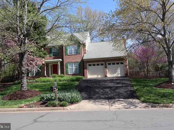 9361 Weathersfield Dr, Bristow, VA 20136