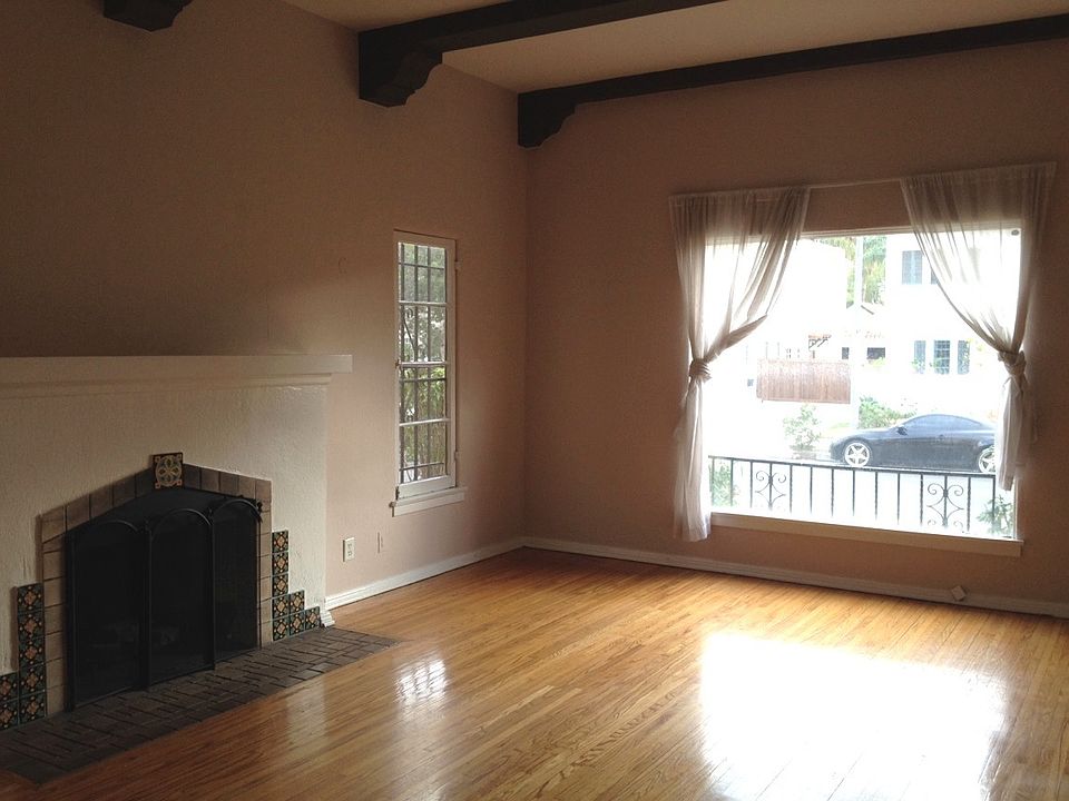 1st image of 8139 Blackburn Ave