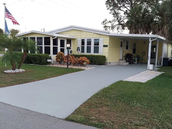 2481 Lakeside Dr, Leesburg, FL 34788