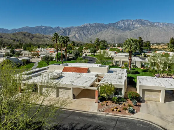 6110 Saint Andrews Plz, Palm Springs, CA 92264