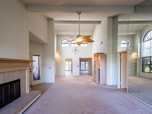 3rd image of 4683 Desert Vista Dr