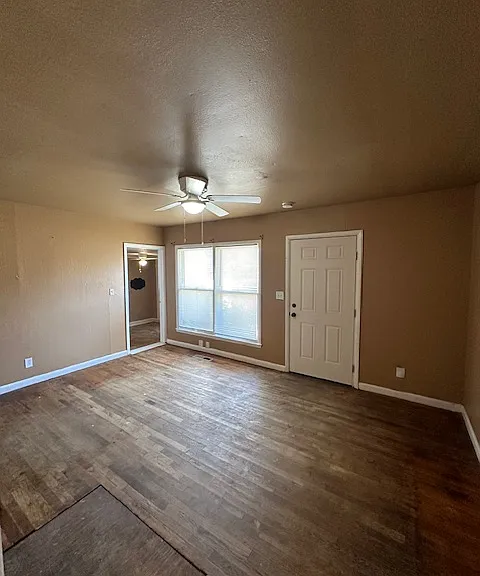 1334 Regent St — Photo 2