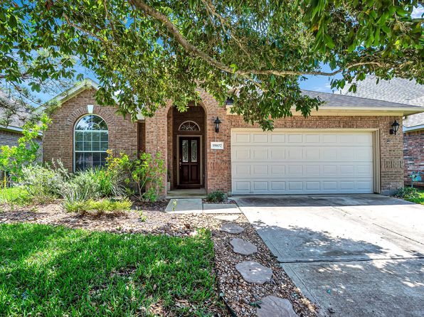 19807 Heron Shadow Ct