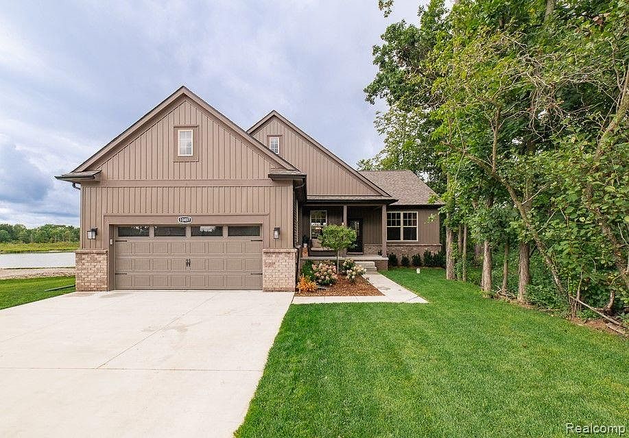 1st image of 10497 Grandview Dr