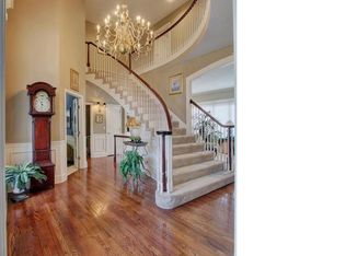 4949 W 132nd Ter, Leawood, KS 66209