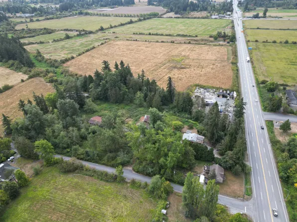 17720 12th Ave, Surrey, BC V3Z 9R9