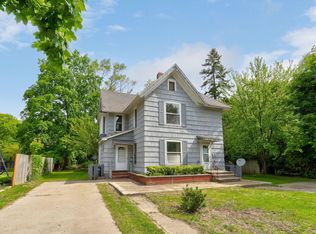 835 Phoenix St, South Haven, MI 49090