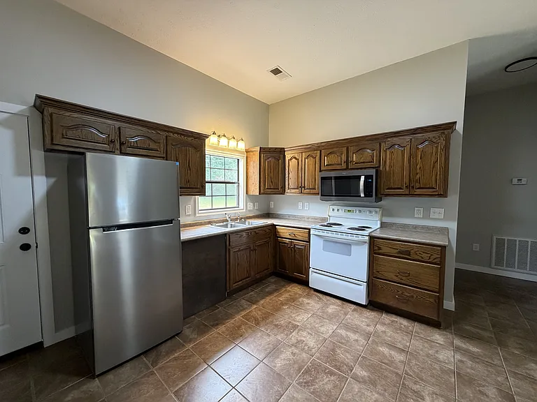 262 Payne Rd #B — Photo 5