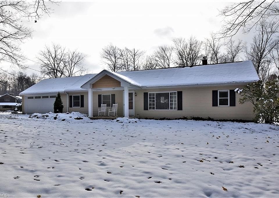 1st image of 7685 Country Ln
