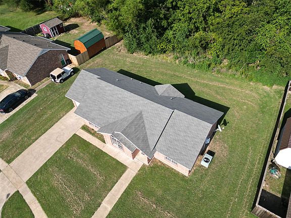 5th image of 2001 Solomon Dr