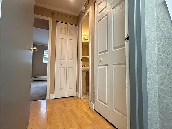 4th image of 1035 Colorado Boulevard #505