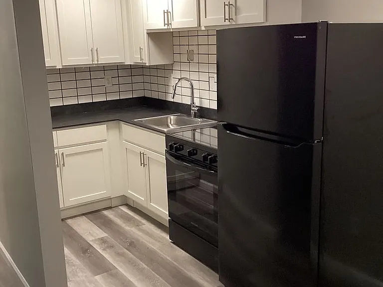 Richlawn Apartments — Photo 11