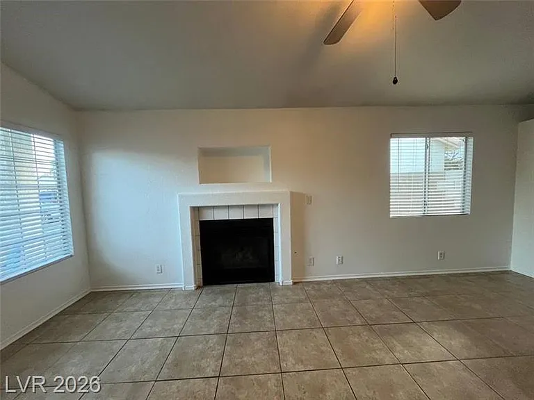 3657 Lucky Horseshoe Ct — Photo 3