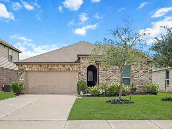 1722 Anna Creek Dr, Richmond, TX 77469