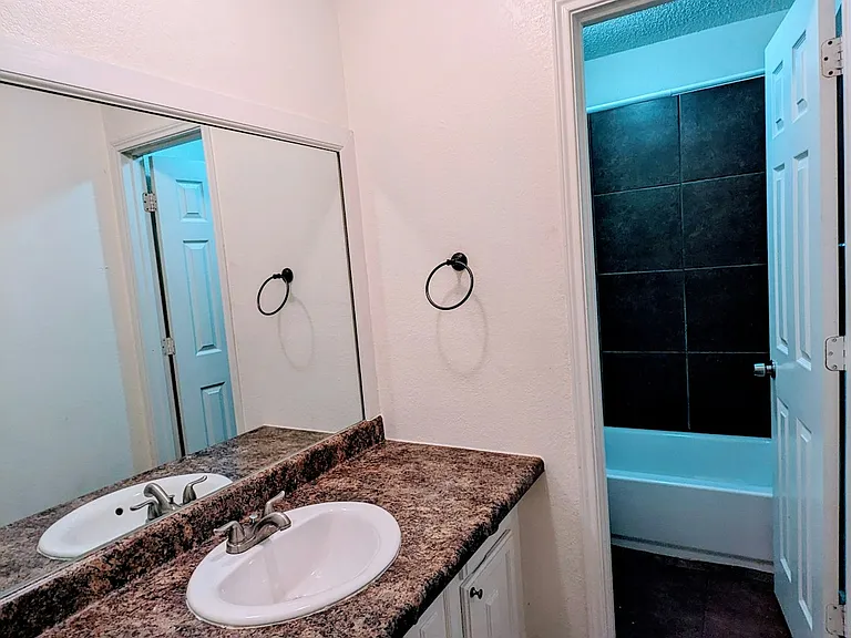 8109 Foxfire Ln #C — Photo 20