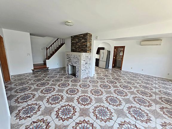 4th image of 175 Park Ave