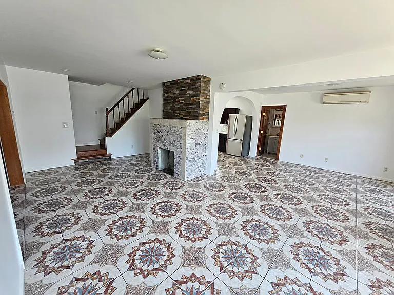 175 Park Ave — Photo 4