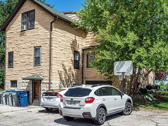 3rd image of 4521 W Blue Mound Ct