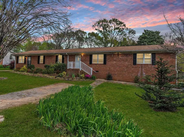 4 Easy St, Taylors, SC 29687