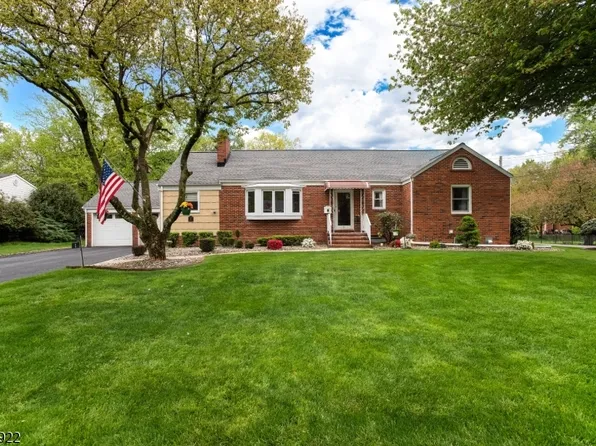 1 Renda Pl, Green Brook Twp., NJ 08812