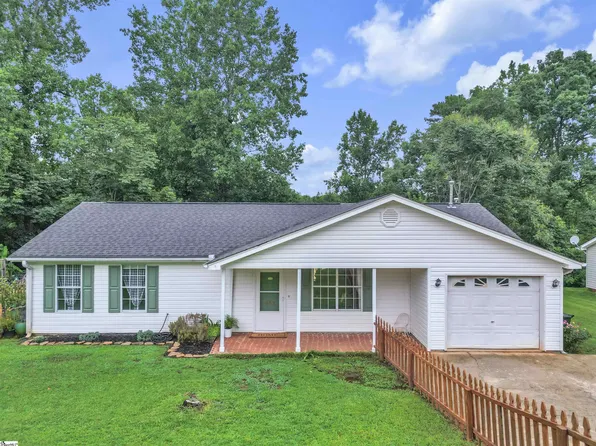 432 Maplewood Cir, Greer, SC 29651