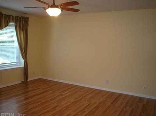 4th image of 1806 Sheringham E
