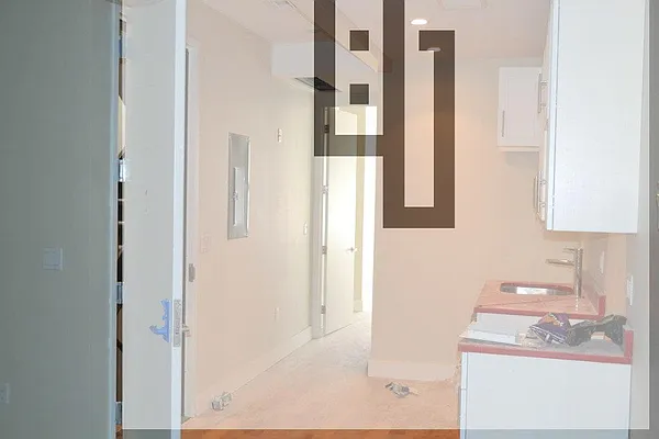 Rented by Loom Group | media 51