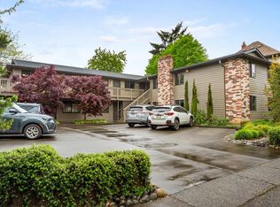 3553 SE Yamhill St, Portland, OR 97214