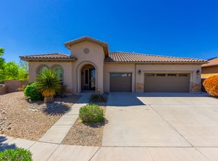 391 Zuni River Cir SW, Los Lunas, NM 87031