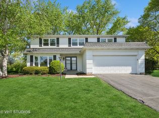 996 Bosworthfield Rd, Barrington, IL 60010