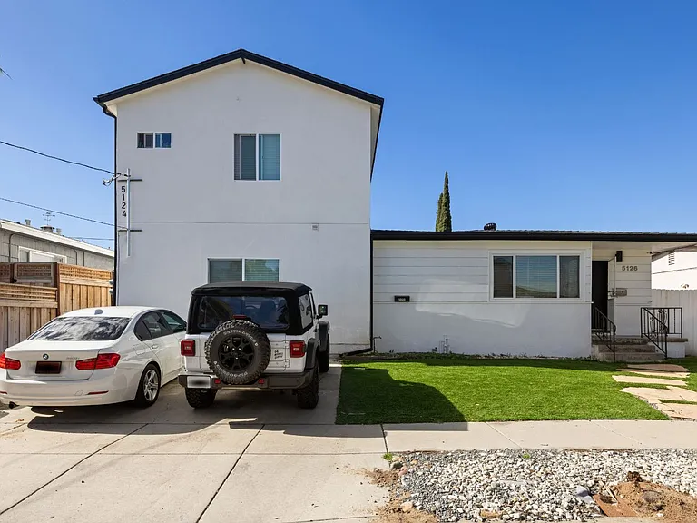 5124 Leo St — Photo 13