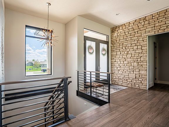 5th image of 3451 Wanamaker Way