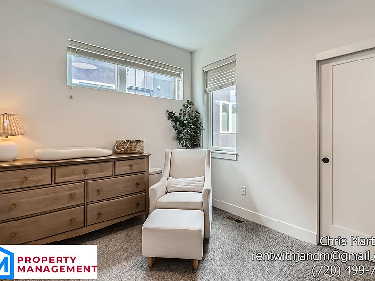 1230 Perry St #1 — Photo 2
