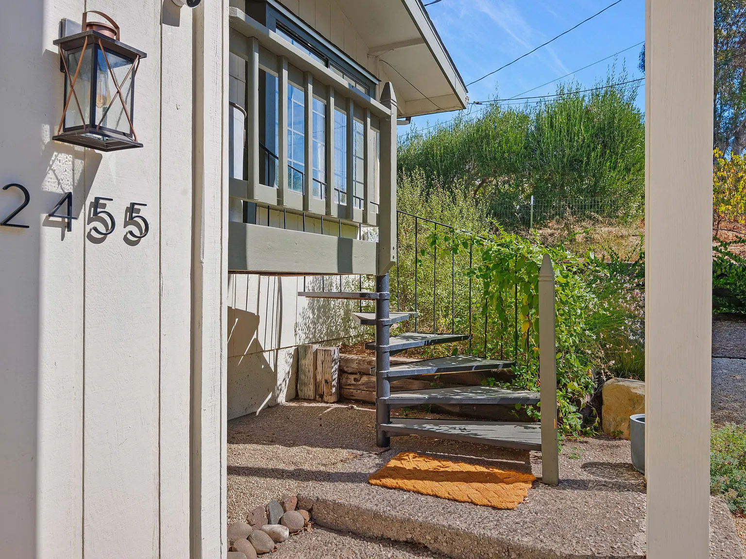 2455 Lucca Ave — Photo 3